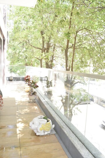 Balcony in 3 BHK Builder Floor at BPTP Amstoria Country Floor, Sector 102 – for Sale