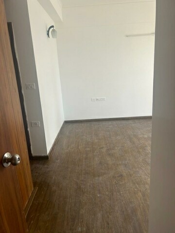 Room in 3 BHK Apartment at ATS Pristine, Sector 150 – for Rent