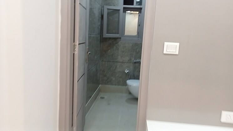 Bathroom, palam colony 3 Bedroom 1120 Sq.Ft. Builder Floor In Palam Colony Delhi 8371214