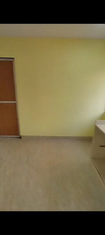Room in 1 BHK Apartment at Kamgar Nagar CHS Kurla East, Kurla East – for Rent