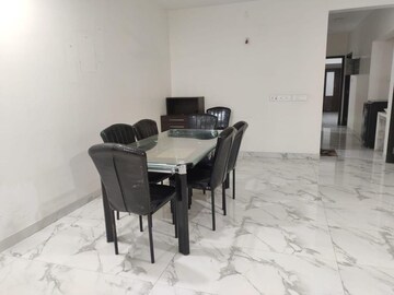 Team Area in 2 BHK Apartment at Sindhi Society, Chembur – for Rent