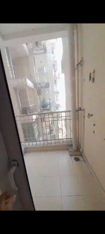 Bathroom in 2.5 BHK Apartment at Ajnara Homes, Sector 16b Greater Noida – for Sale