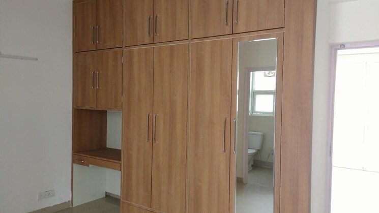 undefined, sector 81 3 Bedroom 300 Sq.Yd. Apartment In Sector 81 Faridabad 8371613