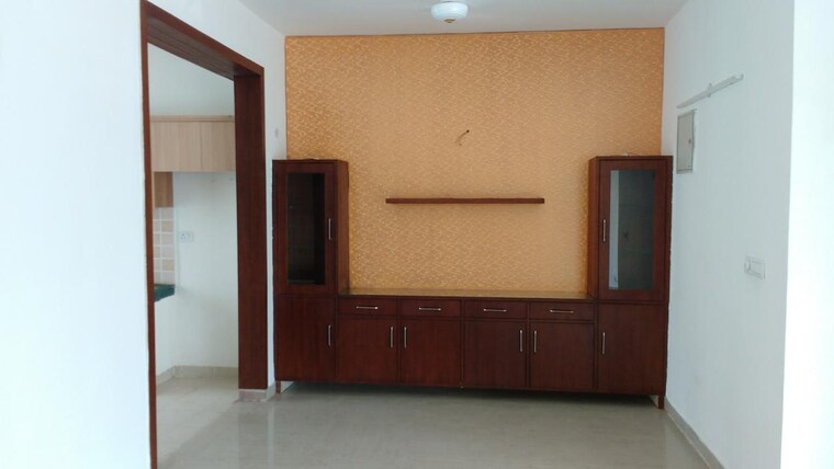 Other, sector 81 3 Bedroom 300 Sq.Yd. Apartment In Sector 81 Faridabad 8371613