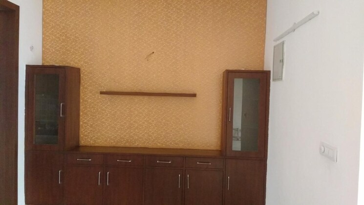 undefined, sector 81 3 Bedroom 300 Sq.Yd. Apartment In Sector 81 Faridabad 8371613