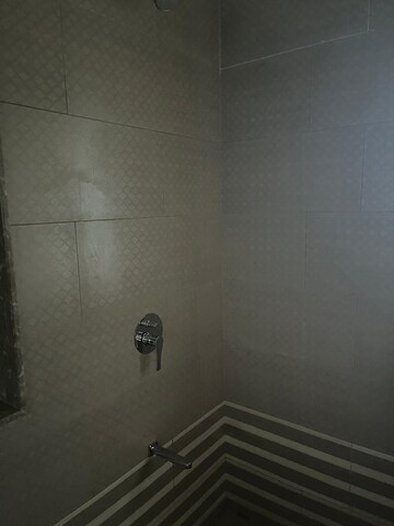 Furnished Amenities in 3 BHK Apartment at Kalpataru Radiance, Goregaon West – for Rent