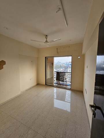 2 BHK Apartment For Rent in Millionaire Heritage, Andheri West