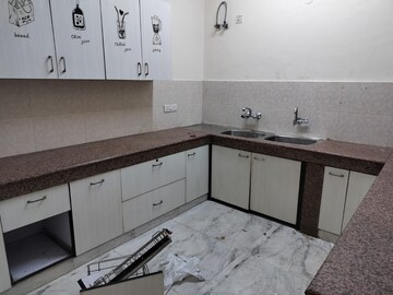 Kitchen in 3.5 BHK Independent House at Gardenia Glory, Sector 46 – for Rent