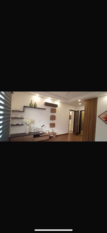 Bedroom in 3 BHK Builder Floor at Ardee City, Sector 52 – for Sale