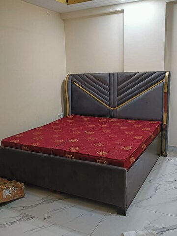 Bedroom in 2 BHK Apartment at Palm Residency Chhatarpur, Chattarpur – for Rent