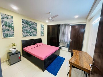 Bedroom in 3 BHK Builder Floor at BPTP Amstoria Country Floor, Sector 102 – for Rent