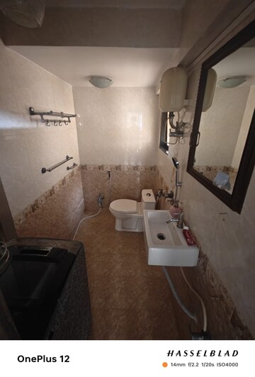 Master Bedroom in 2 BHK Apartment at Panchavati Versova, Versova – for Rent