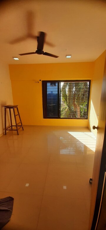 Bedroom in 2 BHK Apartment at Collectors Colony – for Rent