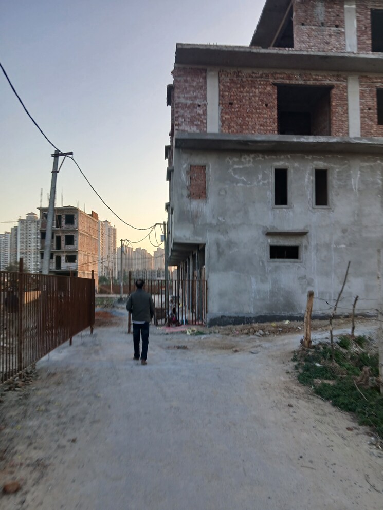 Exterior View, sector 10 greater noida  98 Sq.Yd. Plot In Sector 10 Greater Noida Greater Noida 8371860