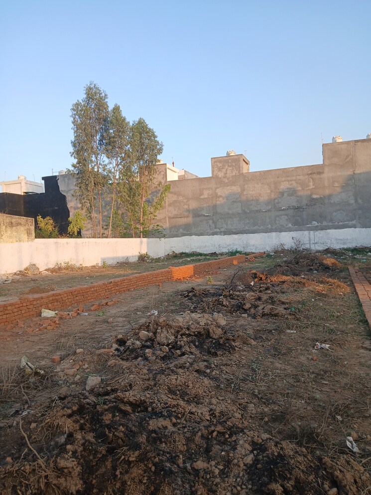 Exterior View, sector 10 greater noida  98 Sq.Yd. Plot In Sector 10 Greater Noida Greater Noida 8371860