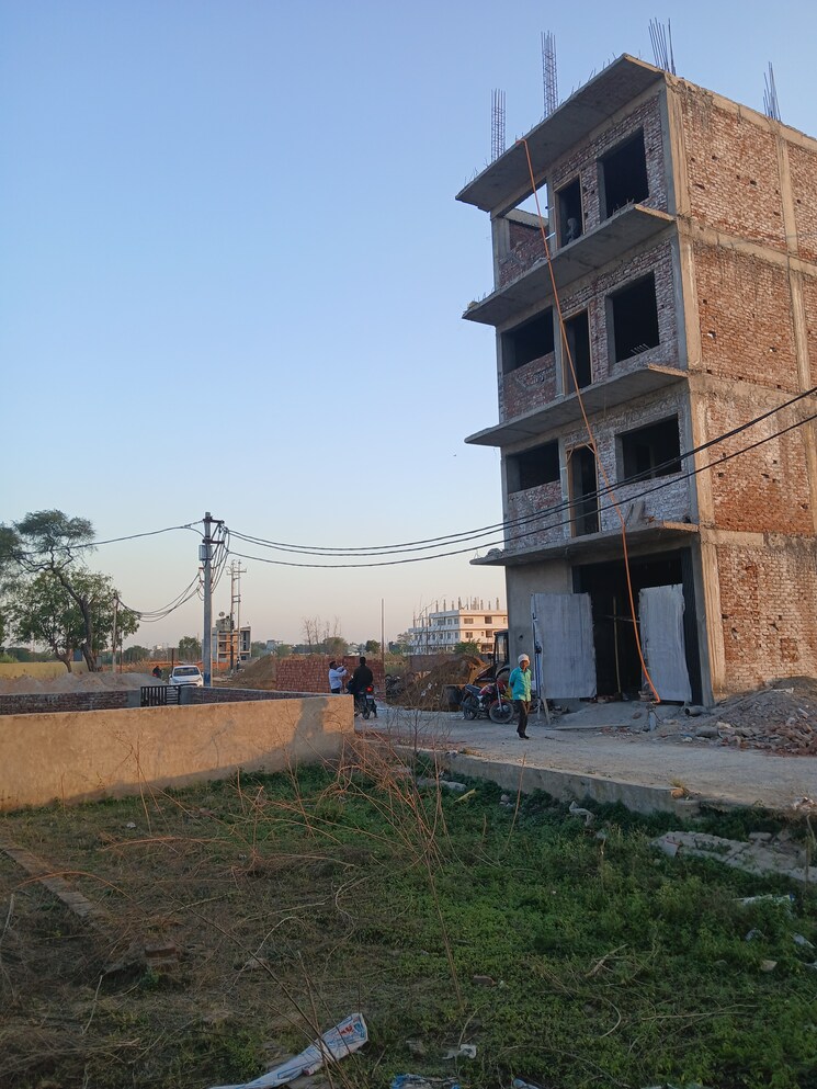Exterior View, sector 10 greater noida  98 Sq.Yd. Plot In Sector 10 Greater Noida Greater Noida 8371860