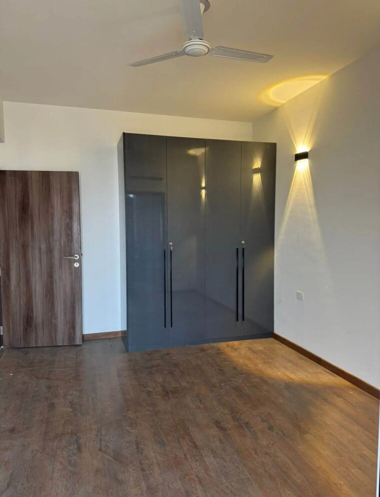 Room, dlf-gardencity-enclave 3 Bedroom 1650 Sq.Ft. Builder Floor In Sector 93 Gurgaon 8371921