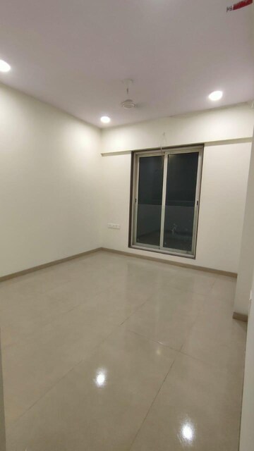 Room in 3 BHK Apartment at Celestia Spaces, Sewri – for Rent