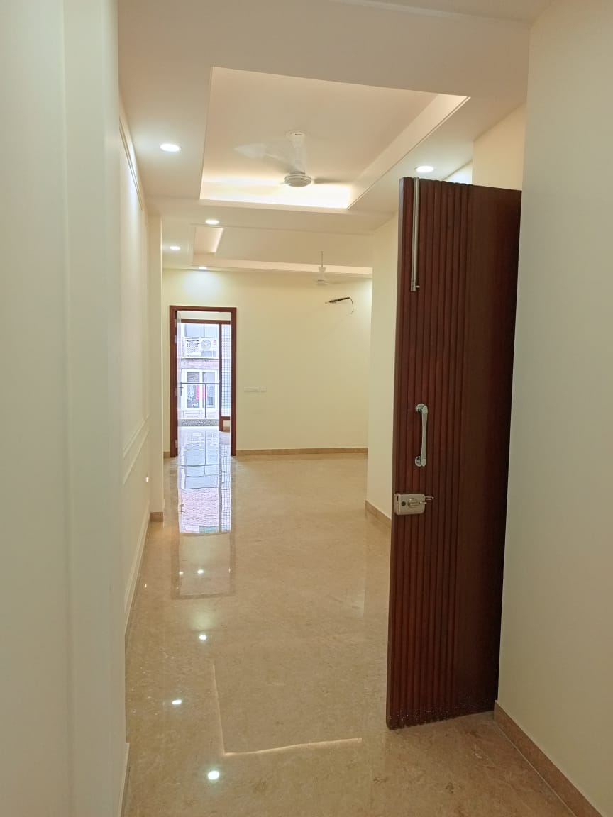 3 BHK Builder Floor For Sale in New Rajinder Nagar