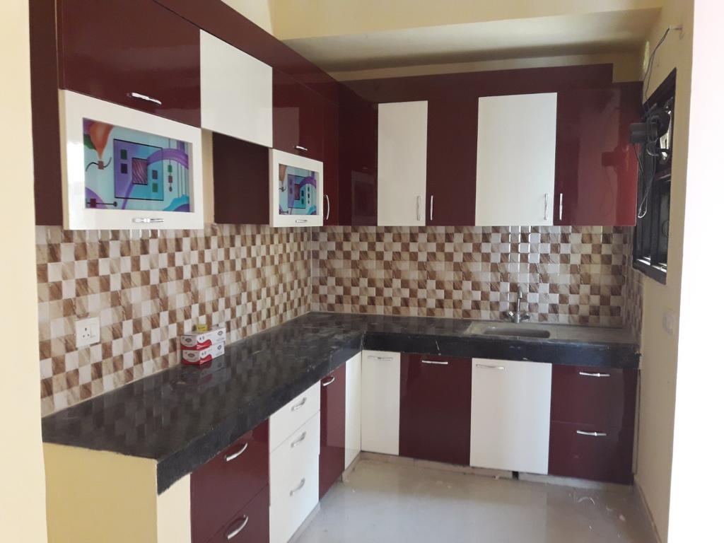 2 BHK Apartment For Sale in Piyush Heights