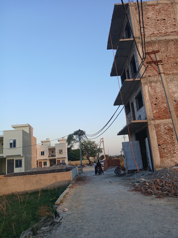Exterior View, sector 10 greater noida  104 Sq.Yd. Plot In Sector 10 Greater Noida Greater Noida 8372098