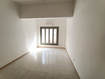 Room in 2 BHK Builder Floor at Jayamahal – for Rent