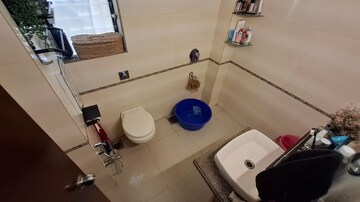 Bathroom in 1.5 BHK Apartment at Bandra West – for Rent