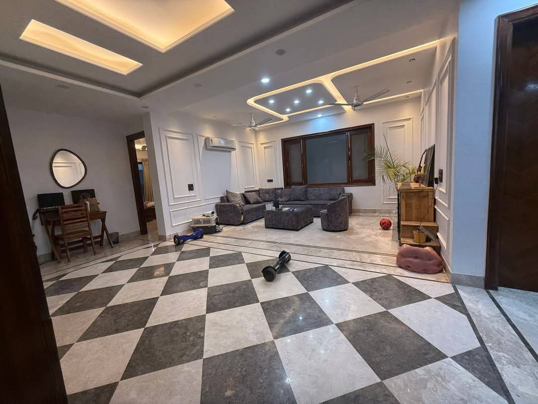 2 BHK Apartment For Sale in Turning Point CHS