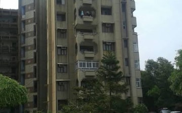 2 BHK Apartment For Sale in Vasundhara Enclave