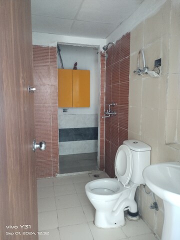 2 BHK Apartment For Rent in Mahagun Mywoods, Sector 16c Greater Noida