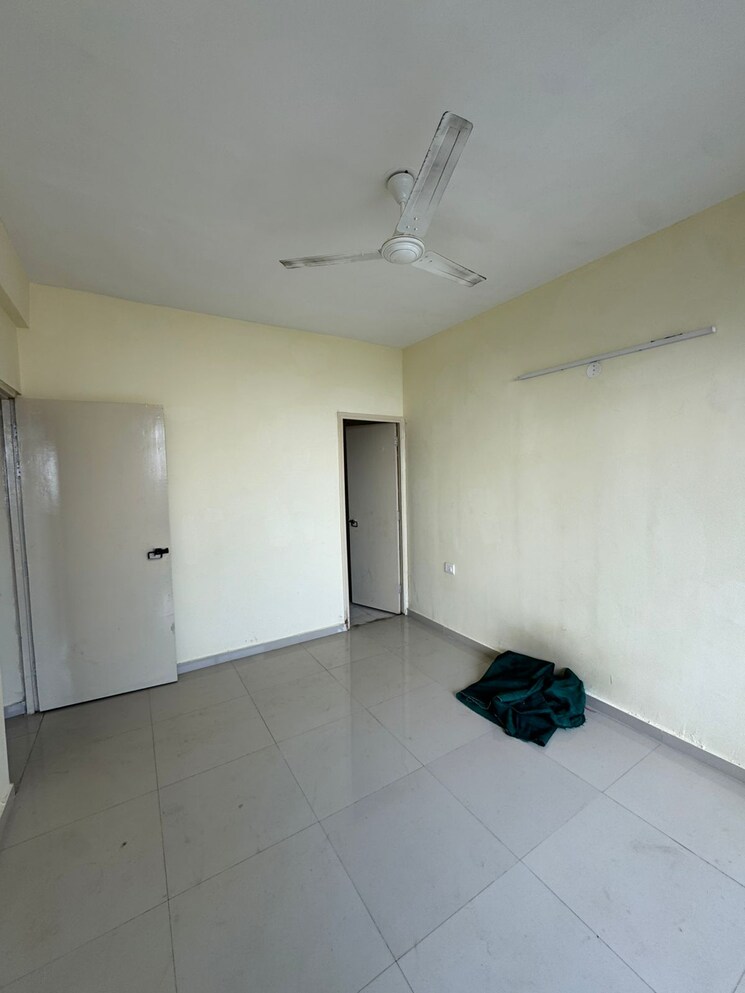 Room, pyramid-elite 2 Bedroom 573 Sq.Ft. Apartment In Sector 86 Gurgaon 8372221