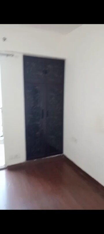 Furnished Amenities in 2.5 BHK Apartment at La Residentia, Tech Zone 4 Greater Noida – for Sale