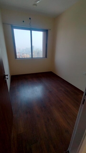 Room in 2 BHK Apartment at Ashar Axis, Majiwada – for Rent