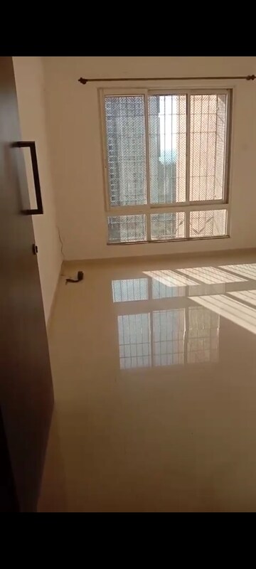 3 BHK Apartment For Rent in Piramal Vaikunth Vairat, Balkum Pada
