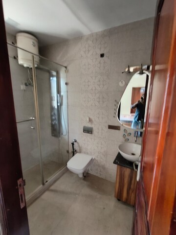Bathroom in 3 BHK Builder Floor at Sector 43 – for Rent