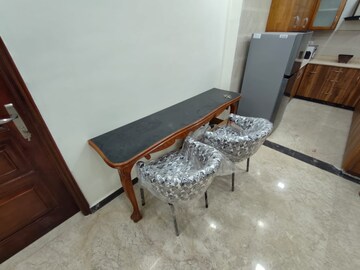 Living Room in 3 BHK Builder Floor at Sector 43 – for Rent