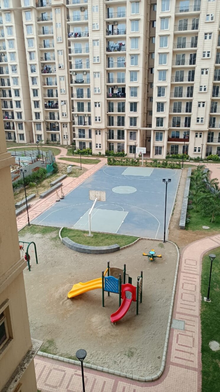 Balcony, signature-the-serenas 2 Bedroom 614 Sq.Ft. Apartment In Sohna Sector 36 Gurgaon 8372301