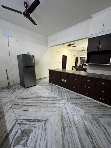 Bedroom in 3 BHK Builder Floor at Unitech South City 1, South City 1 – for Rent
