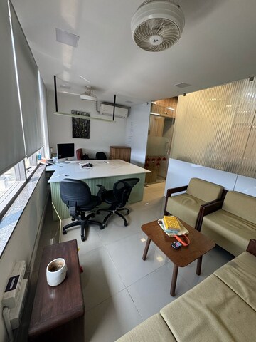  Office Space For Rent in Vastrapur