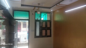 Living Room in 1 BHK Apartment at Paschim Vihar – for Rent