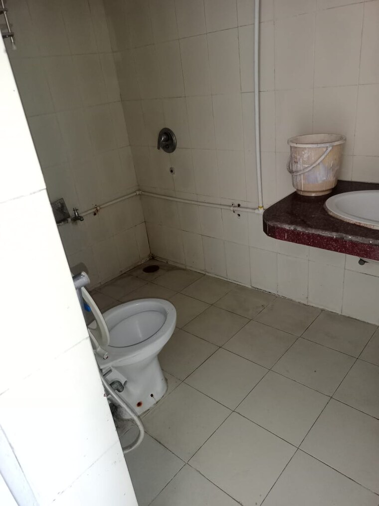 Bathroom, royal-palms-garden-view 2 Bedroom 700 Sq.Ft. Apartment In Goregaon East Mumbai 8372427