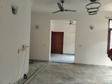 3 BHK Builder Floor For Rent in Unitech South City 1, South City 1