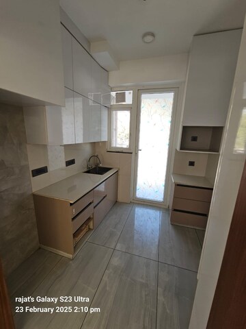 Kitchen in 3.5 BHK Apartment at Ram Shanti Apartment, Sector 52 – for Rent