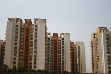 3 BHK Apartment – Exterior View View at BPTP Park Grandeura, Sector 82 - for Rent