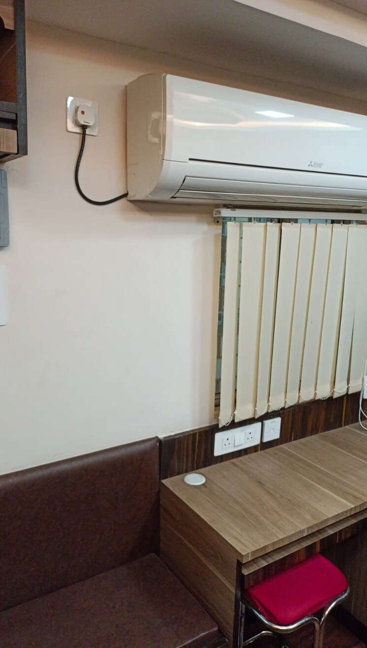 Room, bbd bagh Commercial Office Space 300 Sq.Ft. In Bbd Bagh Kolkata 8372500