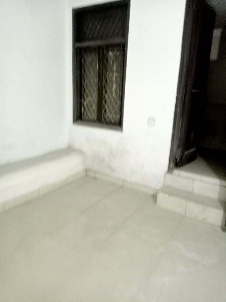 Room, freedom fighters enclave 2 Bedroom 900 Sq.Ft. Builder Floor In Freedom Fighters Enclave Delhi 8372640