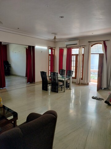 6 BHK Villa For Rent in Gomti Nagar Lucknow  8372629