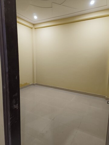 Room in 3 BHK Independent House at Gomti Nagar – for Rent