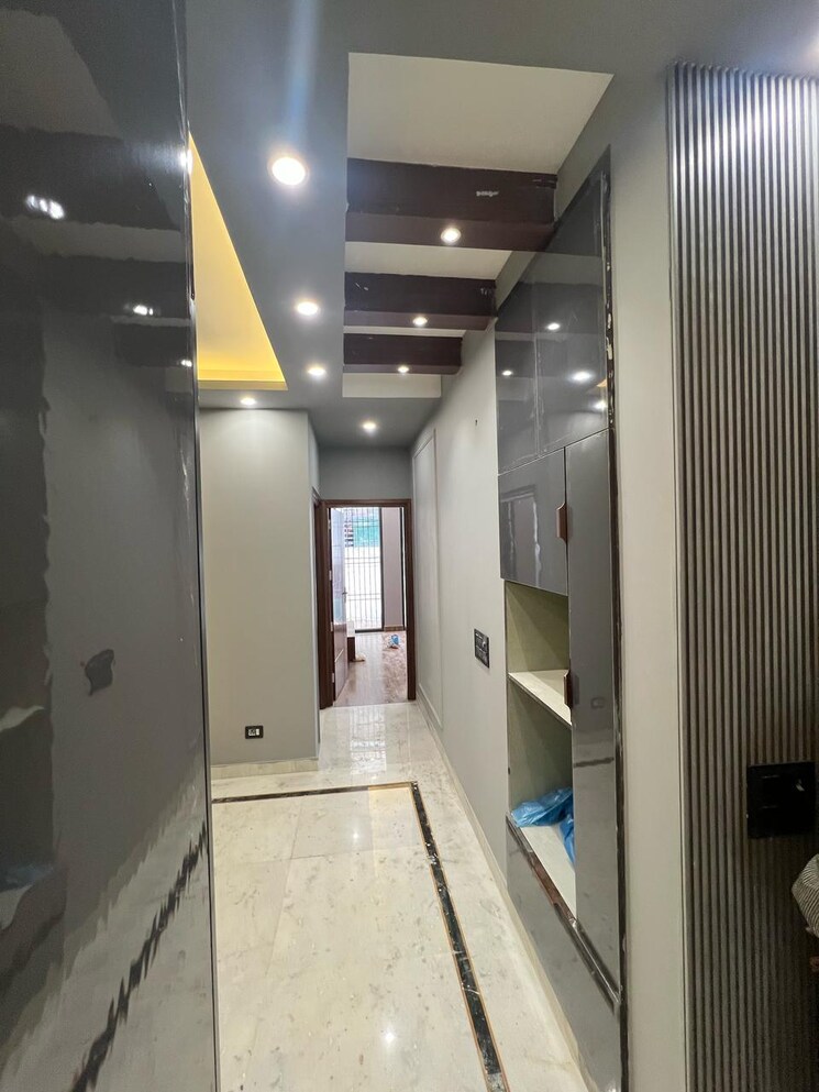 undefined, east of kailash 3 Bedroom 1100 Sq.Ft. Builder Floor In East Of Kailash Delhi 8372774