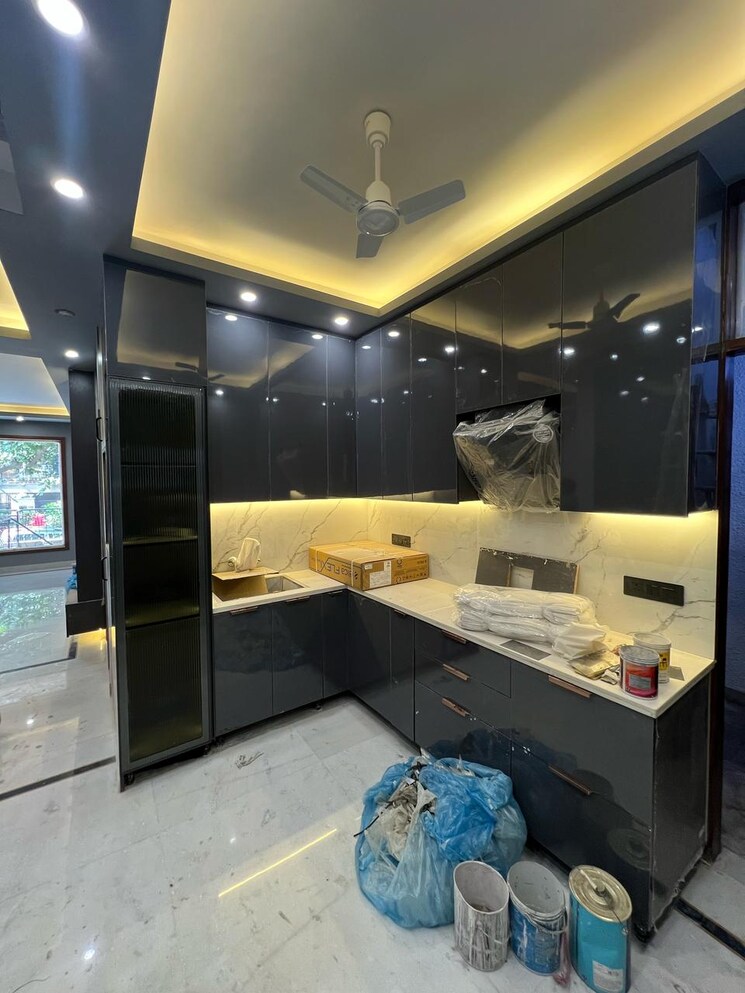 Kitchen, east of kailash 3 Bedroom 1100 Sq.Ft. Builder Floor In East Of Kailash Delhi 8372774